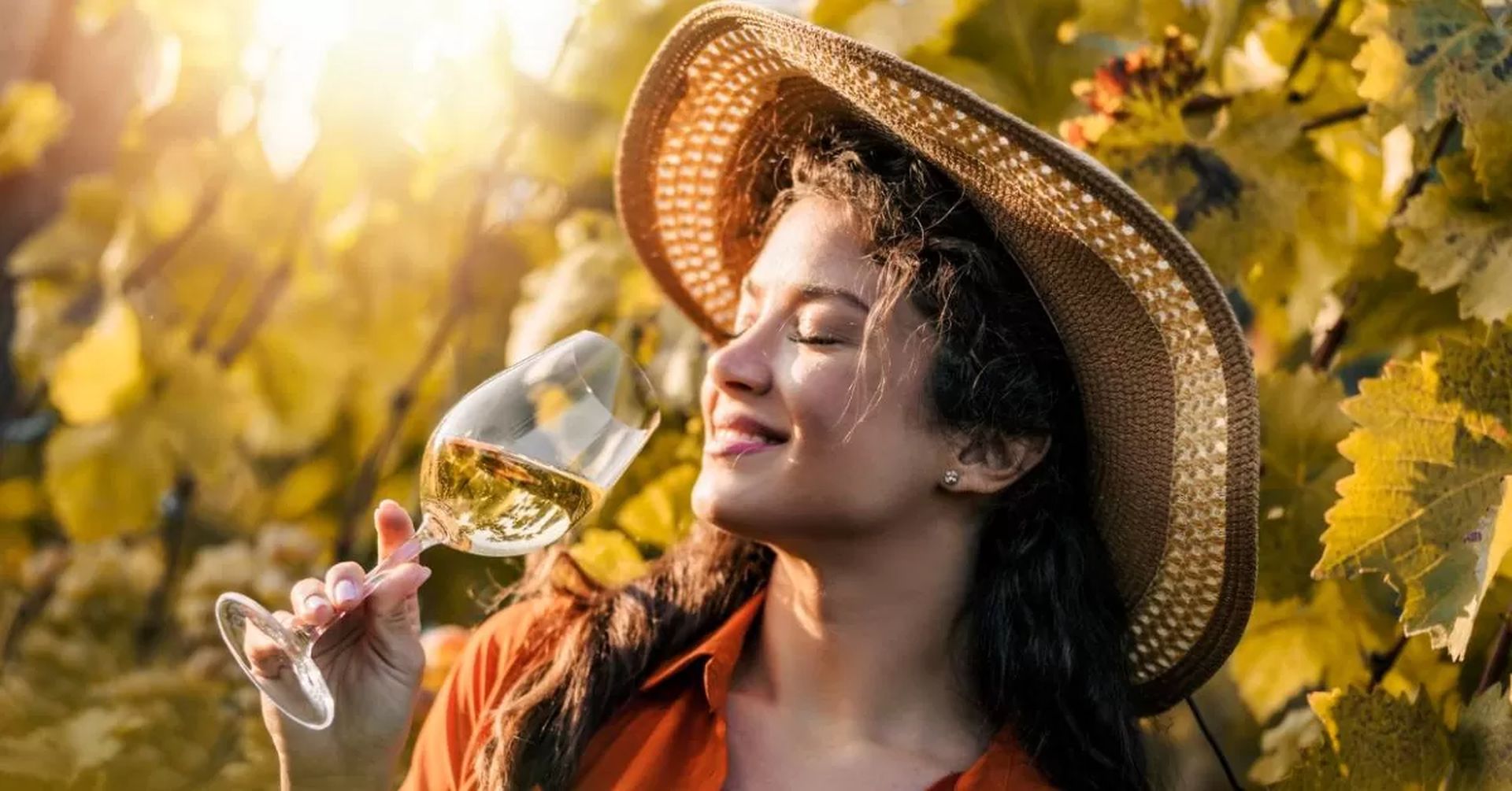 Greek wine earned its bad reputation in the ‘60s and ‘70s when “retsina” was served to tourists. Back then, people added pine resin into white wine to cover any faults and presented it as our national drink you cannot miss. 
